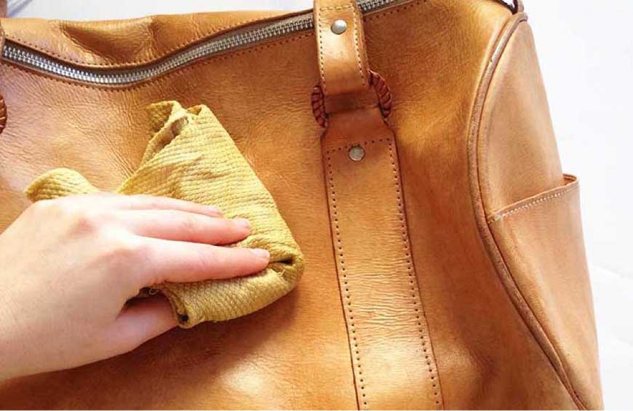 Советы по уходу за кожаными сумками